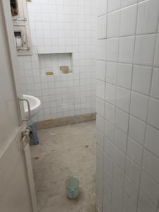 Bathroom Image of 1600 Sq.ft 3 BHK Apartment / Flat for sale in DDA Flats Vasant Kunj, Vasant Kunj New Delhi for Rs. 50000000