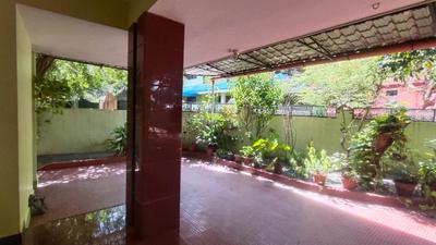 Balcony Image of 1200 Sq.ft 2 BHK Independent House for rent in Vyttila Kochi for Rs. 32000