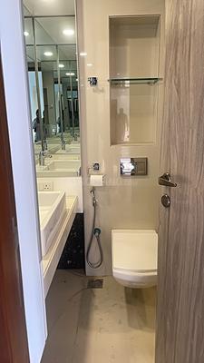 Image of 1000 Sq.ft 2 BHK Apartment / Flat for rent in Lodha Primero, Worli, Mumbai for Rs. 165000
