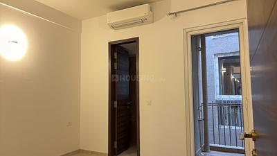 Bedroom Image of 1700 Sq.ft 3 BHK Builder Floor for rent in Smartworld Orchard, Sector 61 Gurgaon for Rs. 55000
