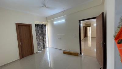 Bedroom Image of 2135 Sq.ft 4 BHK Apartment / Flat for rent in Amrapali Verona Heights, Noida Extension Greater Noida for Rs. 35000