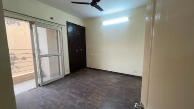 Bedroom Image of 1380 Sq.ft 3 BHK Apartment / Flat for sale in Paras Tierea, Sector 137 Noida for Rs. 13000000