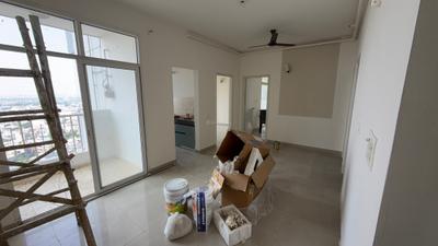 Living Room Image of 1100 Sq.ft 2.5 BHK Apartment / Flat for sale in Mahagun Puram Phase 1, Mahagunpuram Ghaziabad for Rs. 7750000