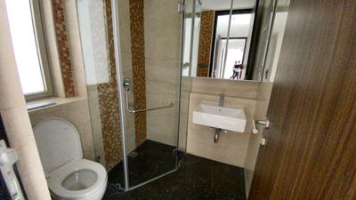 Image of 1350 Sq.ft 3 BHK Apartment / Flat for rent in Lodha Adrina, Lower Parel, Mumbai for Rs. 275000