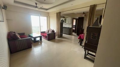 Living Room Image of 1458 Sq.ft 3 BHK Apartment / Flat for rent in Sethi Max Royal, Sector 76 Noida for Rs. 52000