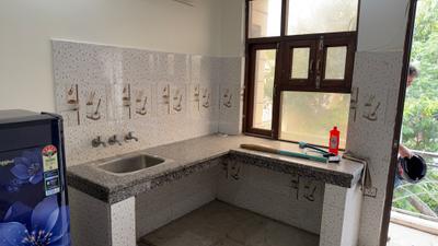 Kitchen Image of 450 Sq.ft 1 BHK Builder Floor for rent in Patel Nagar New Delhi for Rs. 22000