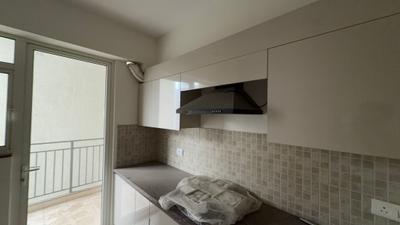 Kitchen Image of 1050 Sq.ft 2 BHK Apartment / Flat for rent in Godrej Woods, Sector 43 Noida for Rs. 52000