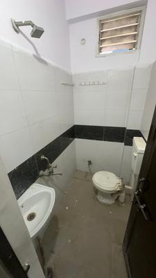 Bathroom Image of 800 Sq.ft 1 RK Builder Floor for rent in Indra Puri Colony Indore for Rs. 12000
