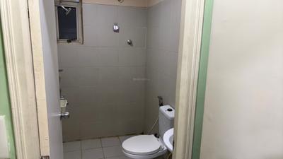 Indiabulls Centrum Bathroom One 3