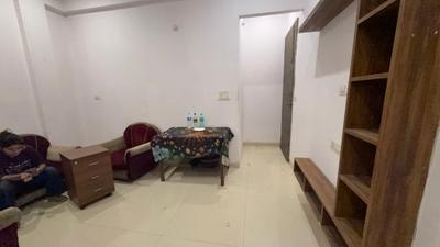 Living Room Image of 650 Sq.ft 1 BHK Independent House for rent in Nipania Indore for Rs. 12000
