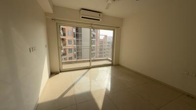 Living Room Image of 1800 Sq.ft 3 BHK Apartment / Flat for sale in Shapoorji Pallonji JoyVille, Sector 102 Gurgaon for Rs. 28000000