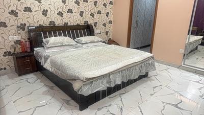 Bedroom Image of 7200 Sq.ft 6 BHK Duplex for rent in Vikas Nagar Lucknow for Rs. 150000