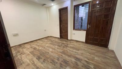 Bedroom Image of 900 Sq.ft 2 BHK Builder Floor for rent in Subhash Nagar New Delhi for Rs. 39500