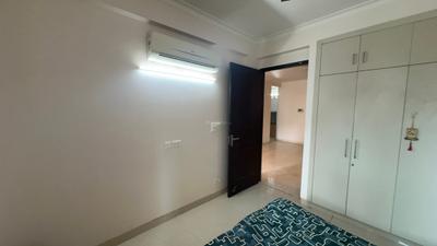 Bedroom Image of 3700 Sq.ft 4 BHK Builder Floor for rent in Ansal Esencia Sector 67, Sector 67 Gurgaon for Rs. 65000