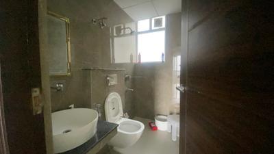 Image of 1460 Sq.ft 3 BHK Apartment / Flat for rent in Uptown Skylla, PR7 Airport Road, Zirakpur for Rs. 34000