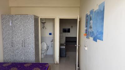 Bedroom Image of 1030 Sq.ft 2 BHK Apartment / Flat for rent in Pyramid Urban Homes, Sector 70A Gurgaon for Rs. 28000