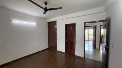 Bedroom Image of 2700 Sq.ft 3 BHK Builder Floor for rent in Sector 81 Faridabad for Rs. 28000