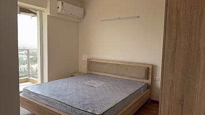 Bedroom Image of 975 Sq.ft 1.5 BHK Studio for sale in Godrej The Suites, Jaypee Greens Greater Noida for Rs. 11000000