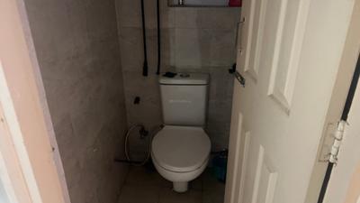 Bathroom Image of 580 Sq.ft 1 BHK Apartment / Flat for rent in Wave Dream Homes, Wave City Ghaziabad for Rs. 16800