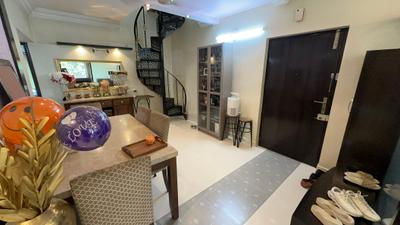 Living Room Image of 2200 Sq.ft 4 BHK Apartment / Flat for rent in Richmond Town Bengaluru for Rs. 120000
