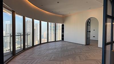 Living Room Image of 2000 Sq.ft 3 BHK Apartment / Flat for sale in Lodha World Towers, Lower Parel Mumbai for Rs. 140000000
