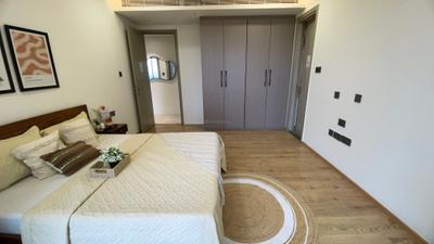 Bedroom Image of 1650 Sq.ft 3 BHK Apartment / Flat for sale in Rustomjee Seasons, Bandra East Mumbai for Rs. 110000000