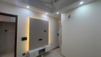 Bedroom Image of 816 Sq.ft 2 BHK Builder Floor for rent in Janakpuri New Delhi for Rs. 35500