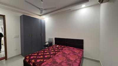 Bedroom Image of 1500 Sq.ft 4 BHK Builder Floor for rent in Dwarka Mor New Delhi for Rs. 60500