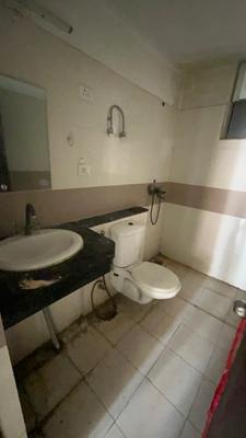 Bathroom Image of 1664 Sq.ft 3 BHK Apartment / Flat for rent in Amrapali Pan Oasis, Sector 70 Noida for Rs. 38600