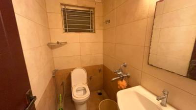Image of 1000 Sq.ft 2 BHK Apartment / Flat for rent in Thanisandra, Bengaluru for Rs. 25000
