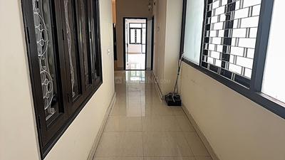 Image of 2500 Sq.ft 3 BHK Builder Floor for rent in New Friends Colony, New Delhi for Rs. 110000