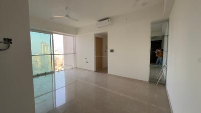 Living Room Image of 1050 Sq.ft 2 BHK Apartment / Flat for rent in Monte South, Byculla Mumbai for Rs. 140000