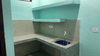 Kitchen Image of 384 Sq.ft 1 BHK Independent House for rent in Sector 53 Noida for Rs. 12000