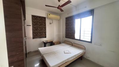 Bedroom Image of 1750 Sq.ft 2 BHK Apartment / Flat for rent in Science City Ahmedabad for Rs. 25000