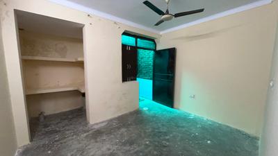 Bedroom Image of 550 Sq.ft 1 BHK Builder Floor for rent in Sector 12 Gurgaon for Rs. 18500