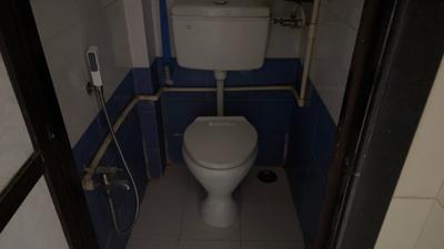 Bathroom Image of 550 Sq.ft 1 BHK Apartment / Flat for rent in Kalwa Thane for Rs. 18000