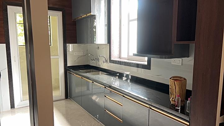 Luxury villa Main Image 1