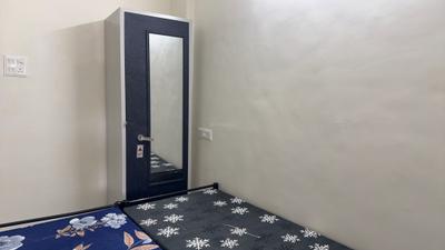 Bedroom Image of 500 Sq.ft 1 RK Builder Floor for rent in Gokhalenagar Pune for Rs. 15000