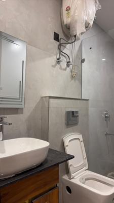 Image of 2000 Sq.ft 2 BHK Builder Floor for rent in DLF Phase 5, Gurgaon for Rs. 80000