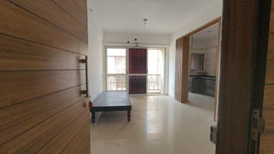 Living Room Image of 1011 Sq.ft 2 BHK Apartment / Flat for rent in Green Paradise, Dahin Nagar Surat for Rs. 15000