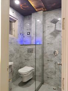Common Bathroom Image of 1350 Sq.ft 3 BHK Builder Floor for sale in Indirapuram Ghaziabad for Rs. 12000000