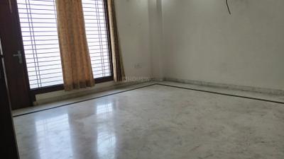 Living Room Image of 1300 Sq.ft 2 BHK Builder Floor for rent in Sector 105 Noida for Rs. 28000