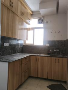 Kitchen Image of 1300 Sq.ft 2.5 BHK Apartment / Flat for rent in Noida Extension Greater Noida for Rs. 18500