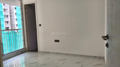 Bedroom Image of 690 Sq.ft 2 BHK Apartment / Flat for rent in Ruparel Skygreens I, Kandivali West Mumbai for Rs. 50000
