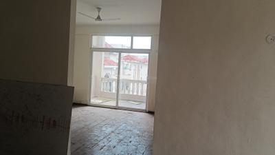 Bedroom Image of 4530 Sq.ft 6 BHK Duplex for sale in Amrapali Silicon City, Sector 76 Noida for Rs. 30000000