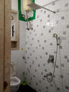 Bathroom Image of 1275 Sq.ft 3 BHK Apartment / Flat for sale in Neelsidhi Splendour, Belapur CBD Navi Mumbai for Rs. 35000000