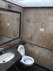 Bathroom Image of 3333 Sq.ft 4 BHK Apartment / Flat for sale in Oberoi Esquire, Goregaon East Mumbai for Rs. 140000000