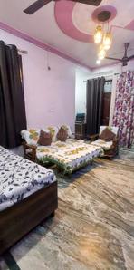 Bedroom Image of 900 Sq.ft 2 BHK Builder Floor for sale in Shahdara New Delhi for Rs. 5000000