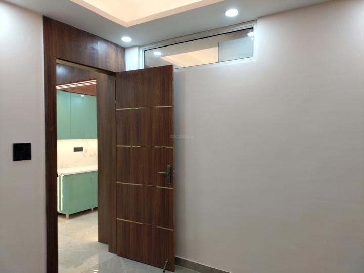 Lal Kuan Main Image 1