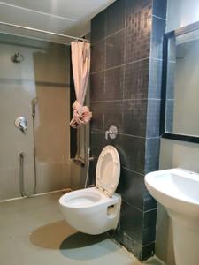 Common Bathroom Image of 950 Sq.ft 2 BHK Apartment / Flat for sale in Samrin Heritage, Thane West Thane for Rs. 14000000